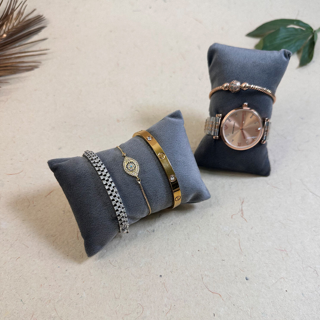 Velvet Display Pillow for Watch & Bracelet